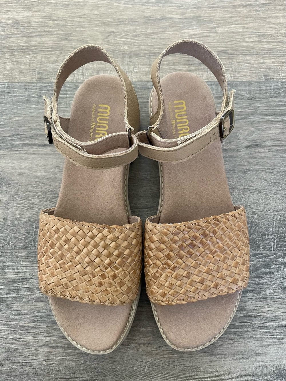 New Munro Conner Ankle Strap Platform Sandal size 8.5 - Picture 3 of 9